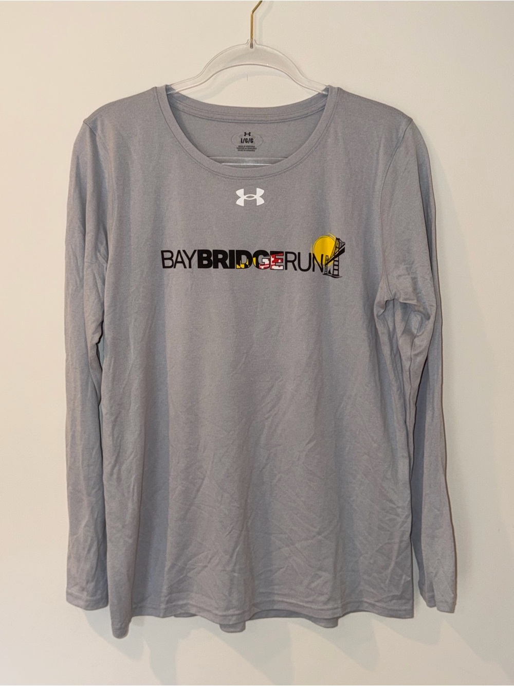 Under Armour Bay Bridge Run Long Sleeve Shirt - Light Gray
